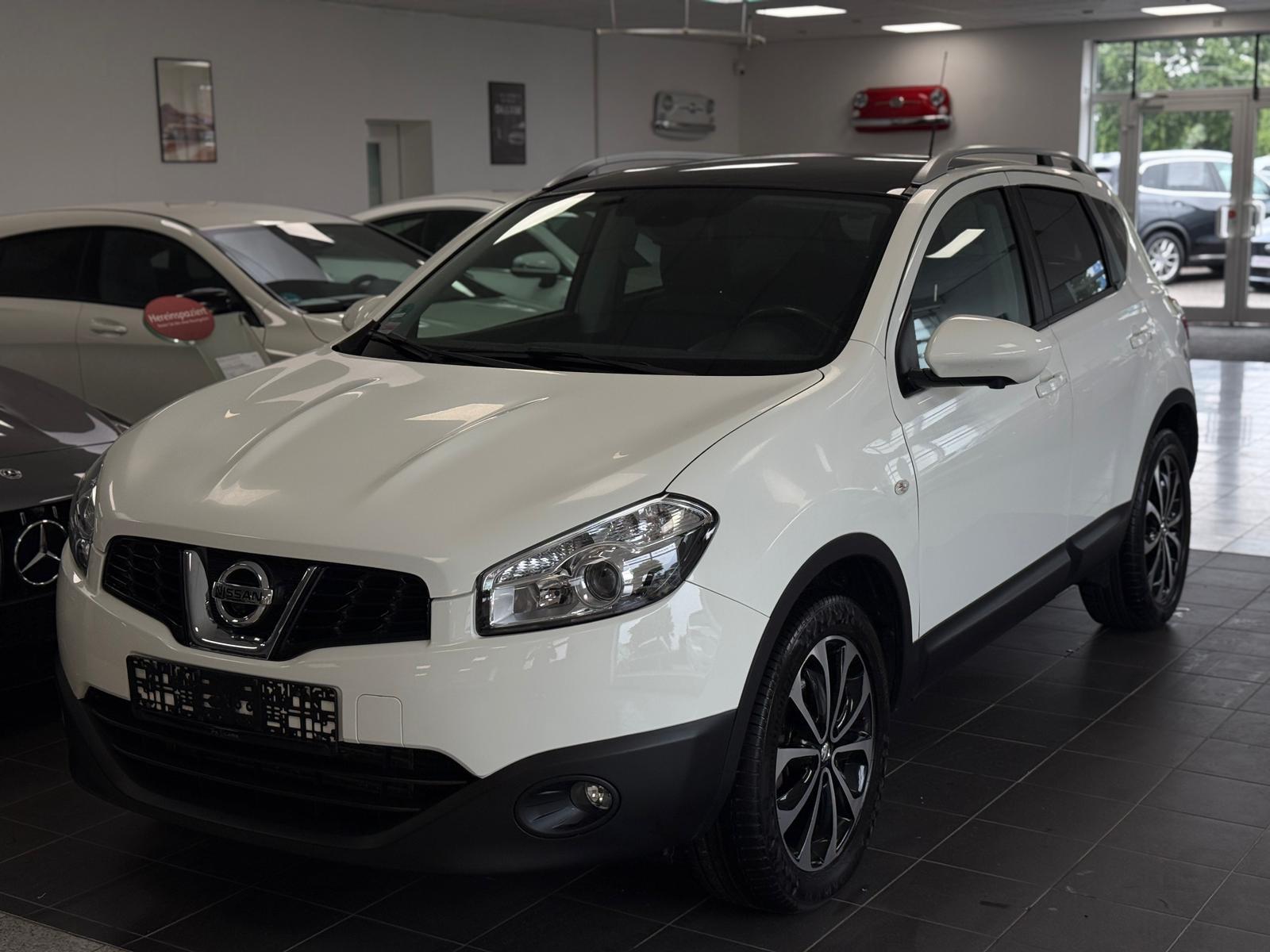 Nissan Qashqai I-Way/Panorama/360Grad/AHK/8Fach