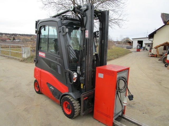 Linde E16P Triplex-Freihub 4,7m + Seitenschieber