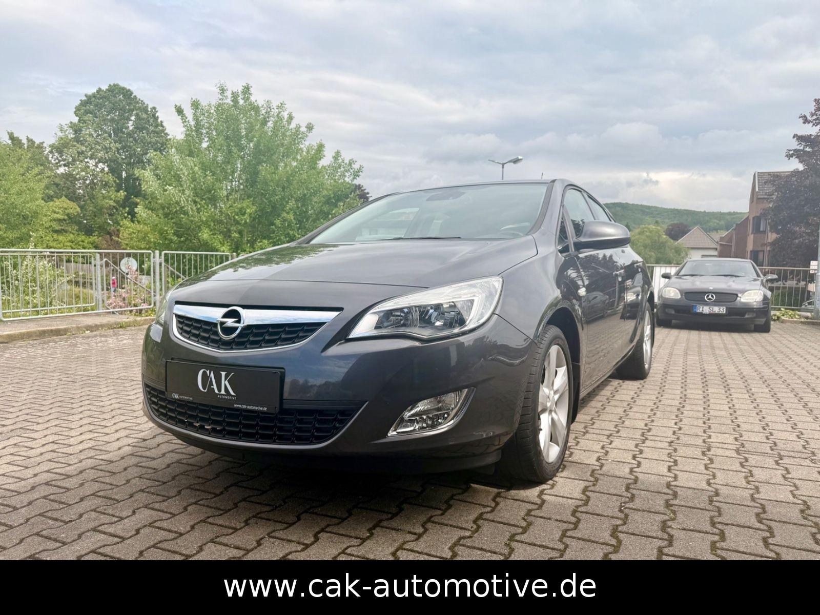 Opel Astra J Lim. 5-trg. Edition / AHK!