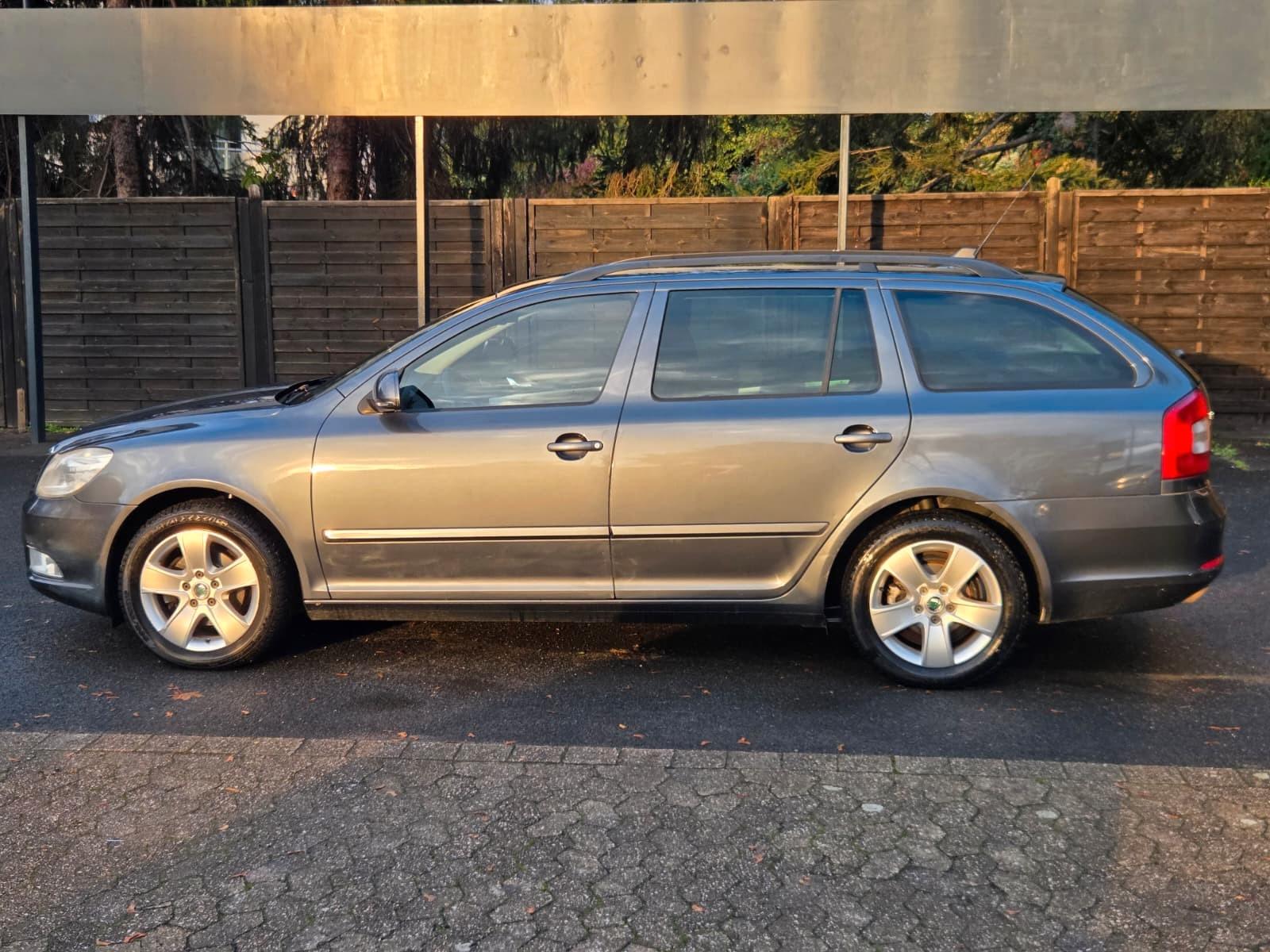 Skoda Octavia 2010 — photo 5