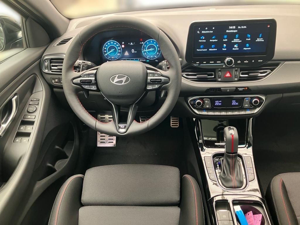 Fahrzeugabbildung Hyundai i30 1,5 T-GDi N-LINE 7-DCT Pano 2xKlima Navi