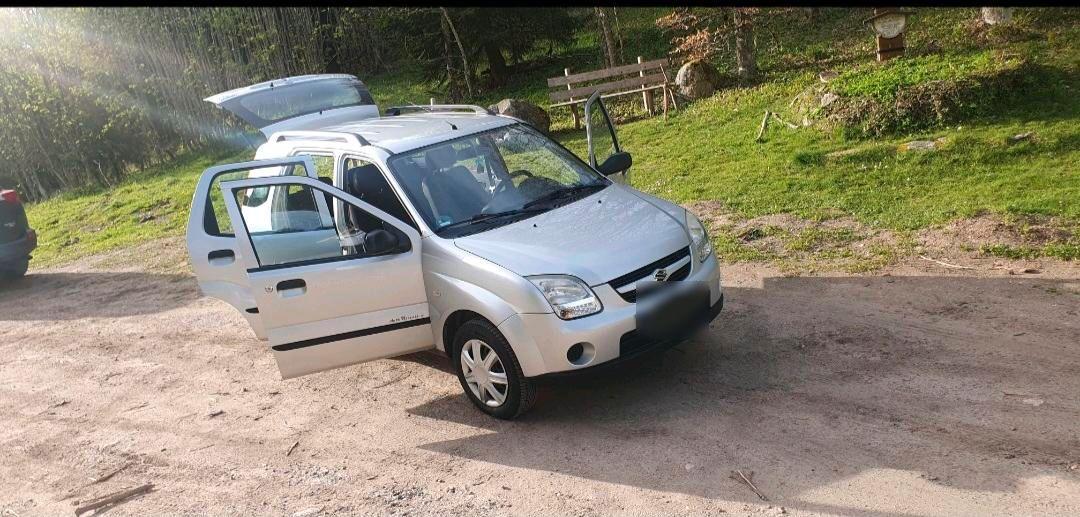 Suzuki Ignis, 2005