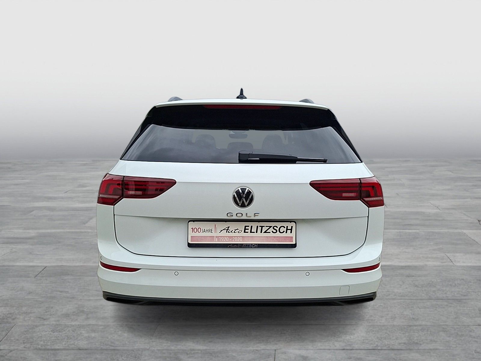 Fahrzeugabbildung Volkswagen Golf VIII Variant TSI LED AHK ACC PDC SH LM