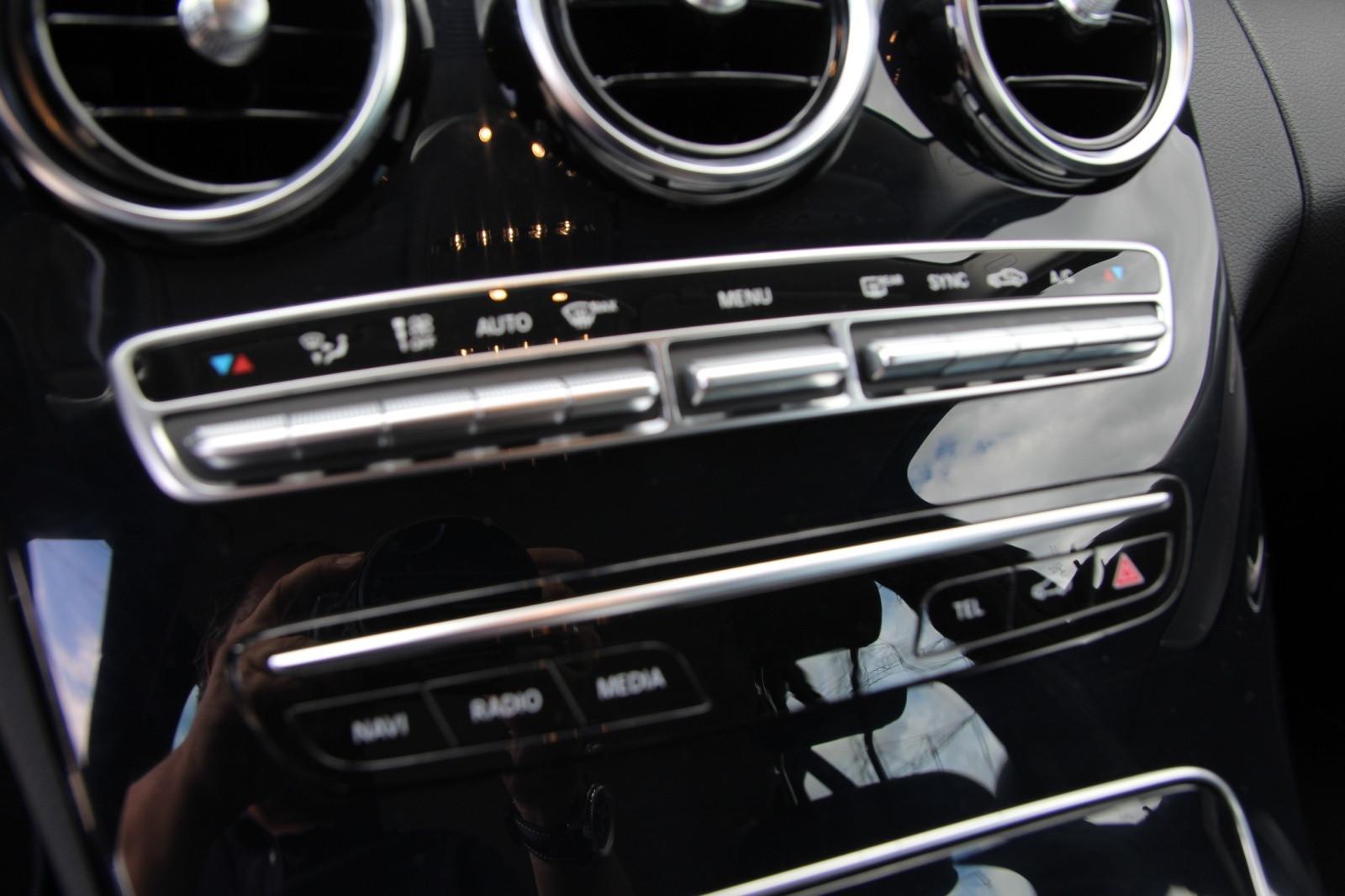 Mercedes-Benz C 180CGI Avantgarde /LED/AHK/ Kamera/ 83tkm