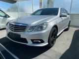 Mercedes-Benz E 350 CGI AMG LINE TOP/AMG ALUFELGEN - Mercedes-Benz E 350 mit Benzin-Antrieb: Kombi