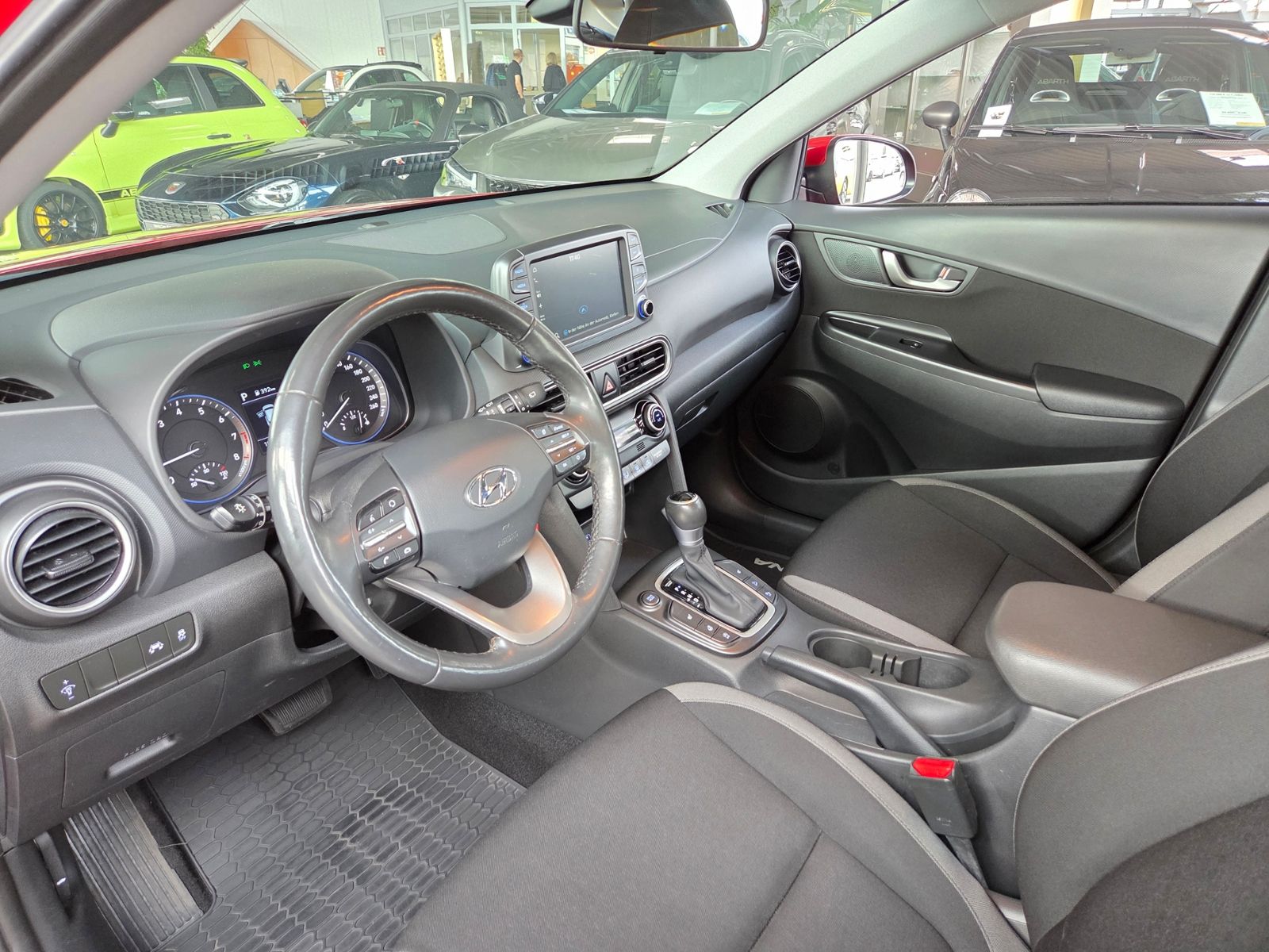 Fahrzeugabbildung Hyundai KONA Trend 1.6 T-GDI 2WD NAVI SHZ LKHZ RFK