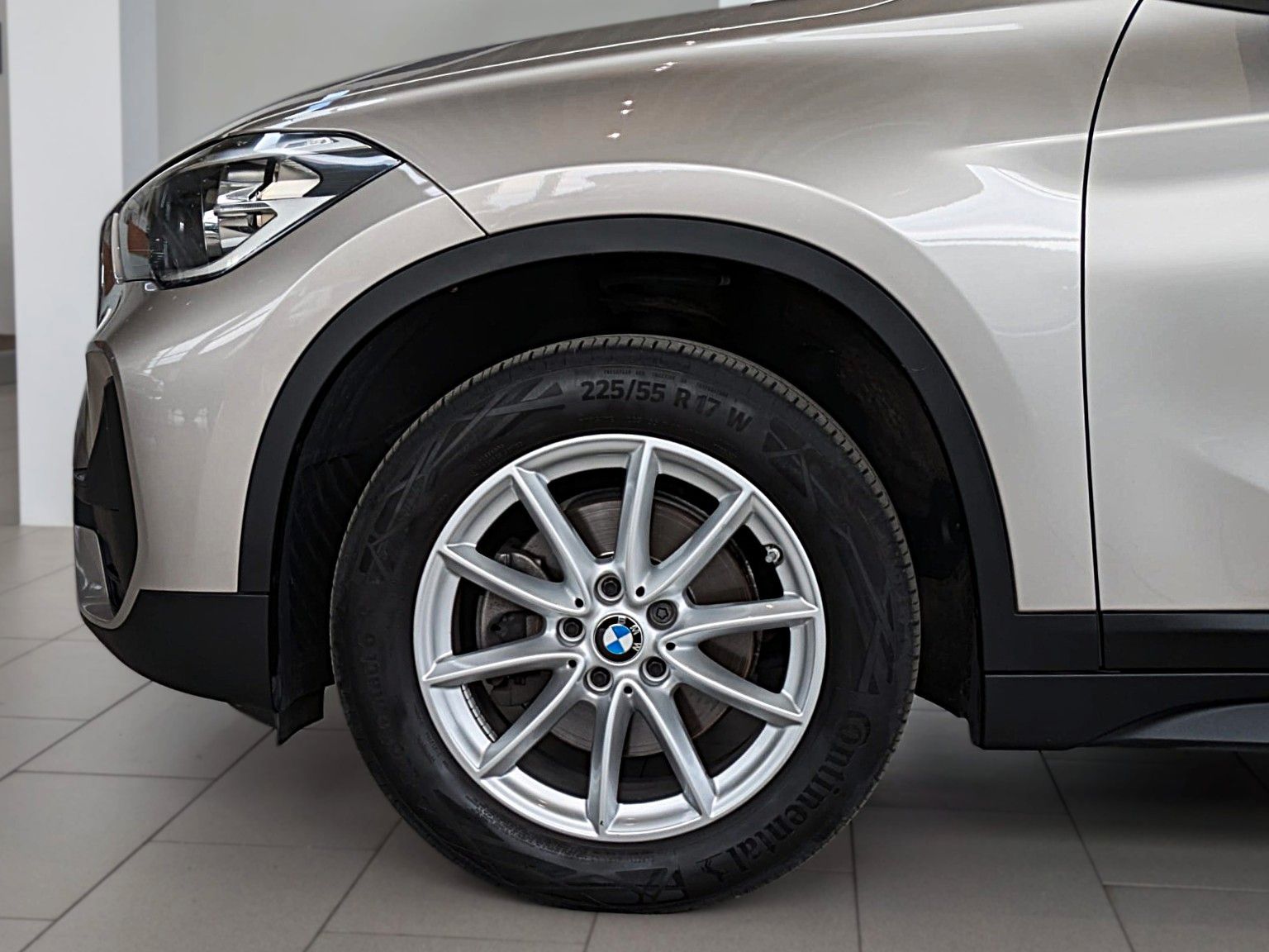 BMW X1 sDrive 18 d AUT. NAVI SITZH. 1.Hd SCHECKH.BMW foto 13