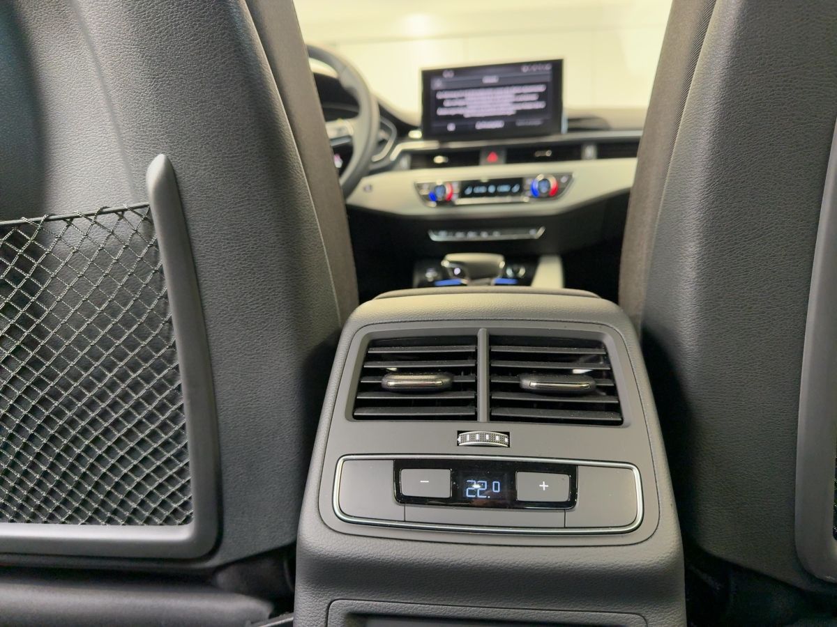 Audi A4 - Bild 13