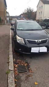 Toyota Avensis Combi Executive 2.2 D-4D Executive - Toyota Avensis in Stuttgart