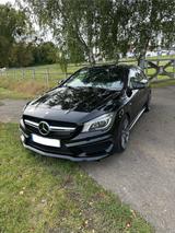 Mercedes-Benz CLA 45 AMG Shooting Brake CLA 45 AMG SPEEDSH...