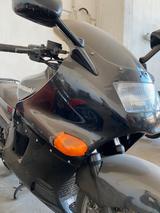 Kawasaki ZZR1100 - KAWASAKI ZZR 1100