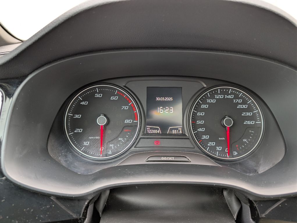 SEAT Ateca FR 4Drive 2,0TSI 190PS DSG LED Pano 1.Hand SEAT Ateca FR 4Drive 2,0TSI 190PS DSG LED Pano 1.Hand