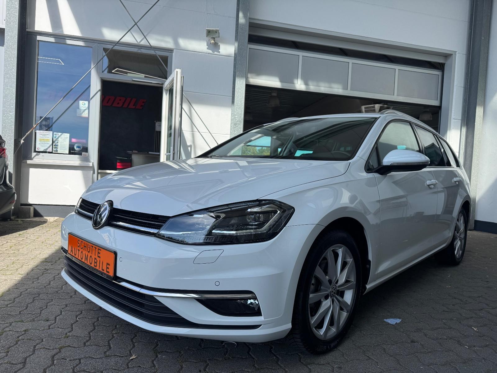 Volkswagen Golf VII Variant Highline DSG,Navi,AHK,LED