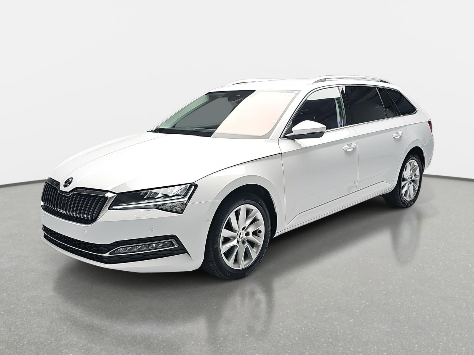 Skoda SUPERB COMBI 2.0 TDI DSG STYLE NAVI LED LM