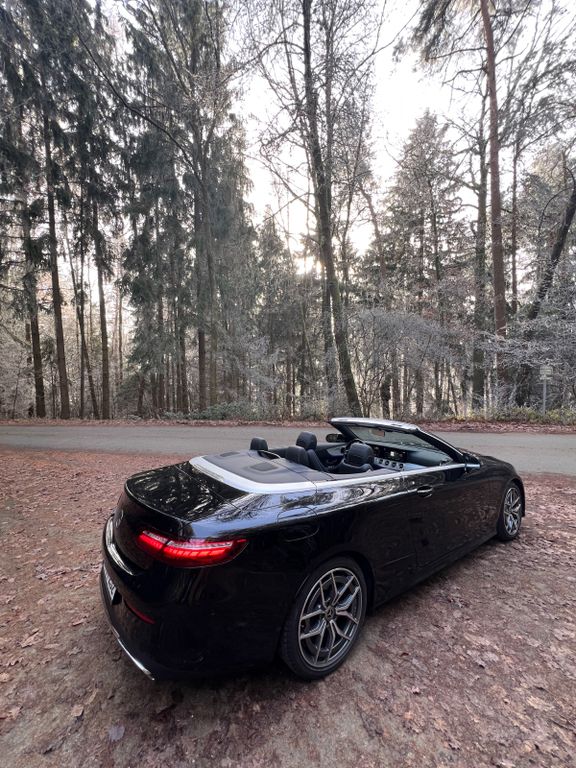 Image of Mercedes-Benz E 220