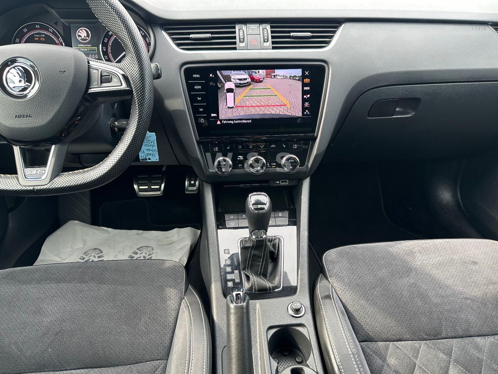 Skoda Octavia Combi RS 245 PS*DSG*LED*APPLE-CAR*