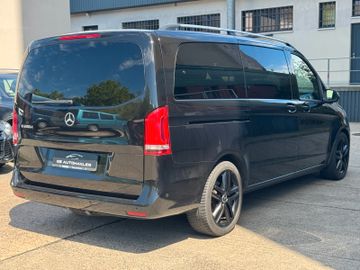 Mercedes V 220 - 5
