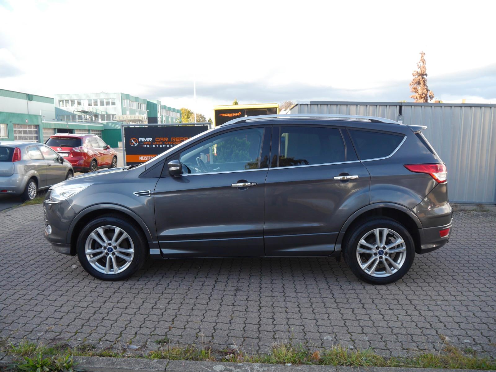 Ford Kuga Individual 2.0 TDCI*Panorama*AHK*4x4