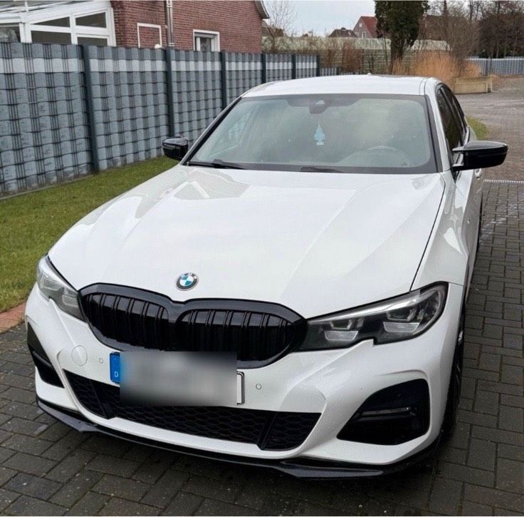 Image of BMW 320