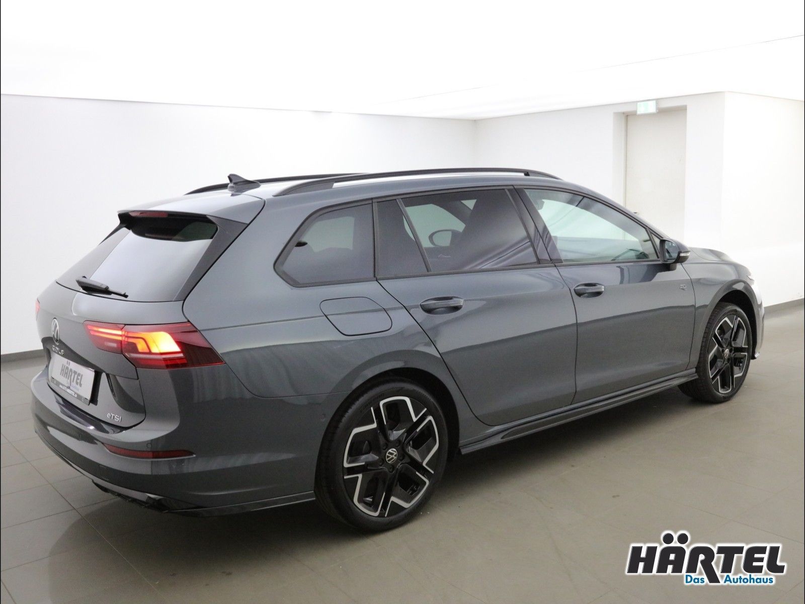 Volkswagen GOLF VARIANT R-LINE 1.5 ETSI DSG (+ACC-RADAR) imagem 3