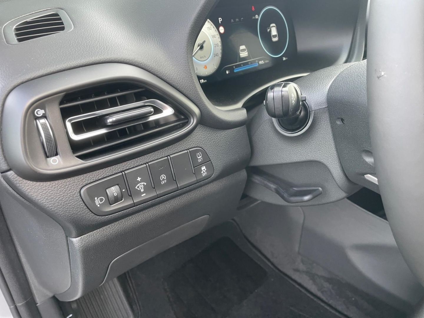 Fahrzeugabbildung Hyundai i30 1.0T Advantage Navigation  Sitzheizung