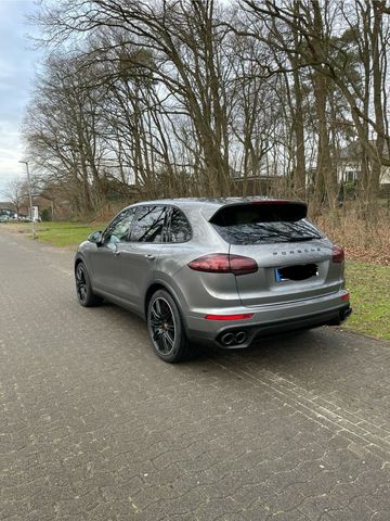 Porsche Cayenne Diesel - Sport Design- Ser...