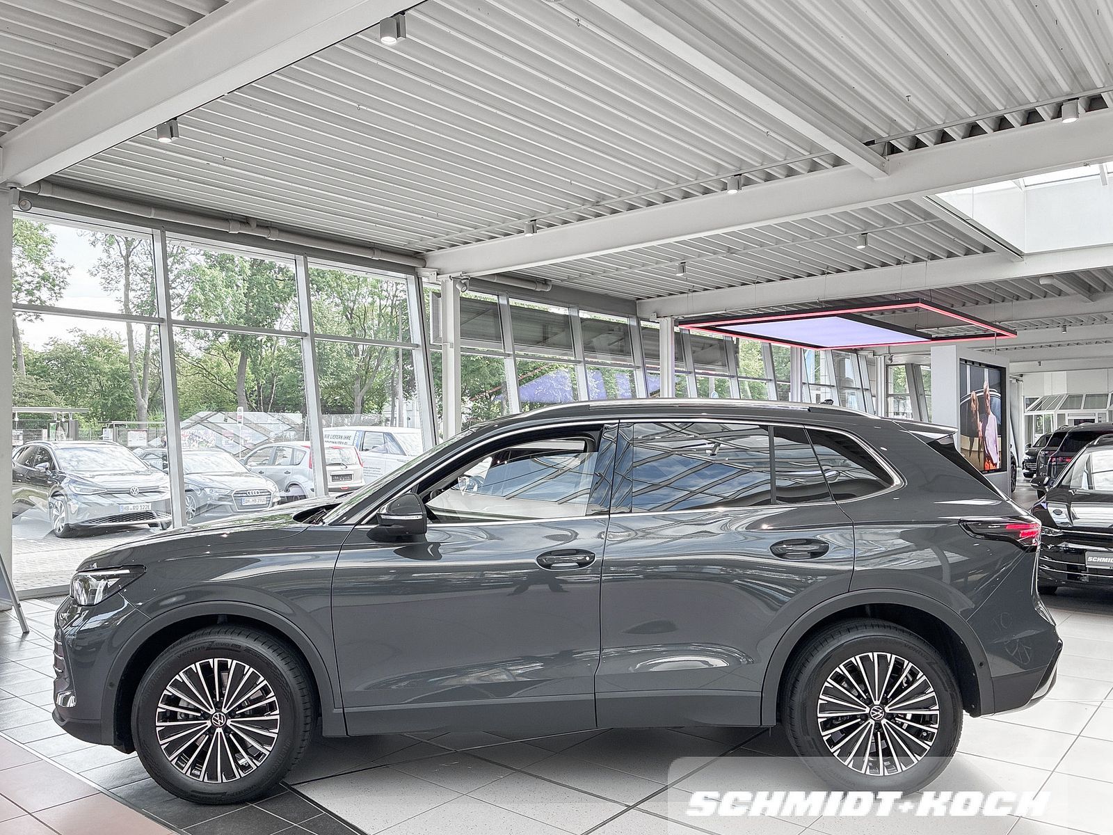 Volkswagen Tiguan 2.0 TDI Elegance AHK AREA-VIEW foto 4