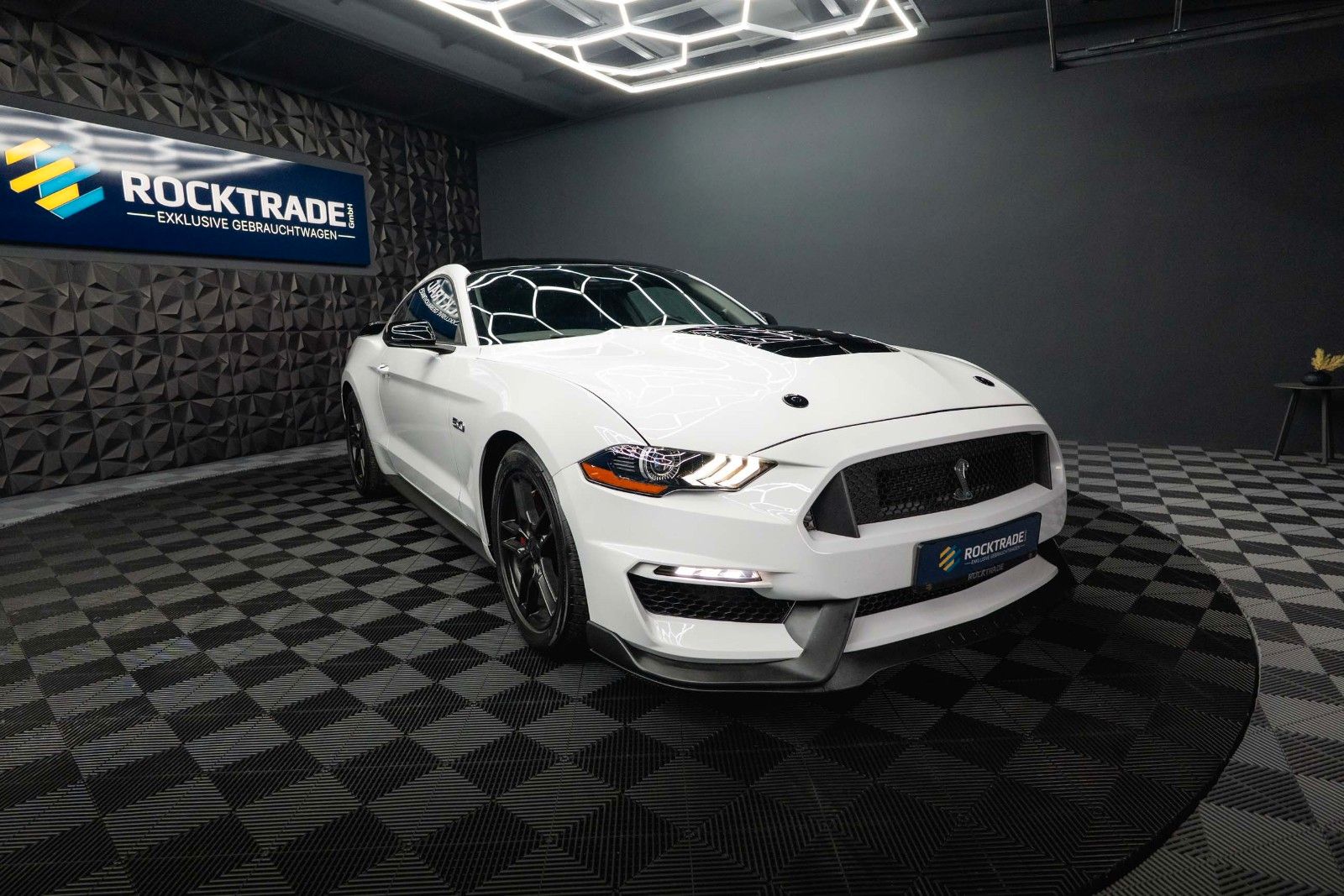 Fahrzeugabbildung Ford Mustang Shelby GT 500 5.0 V8 Performance PREMIUM