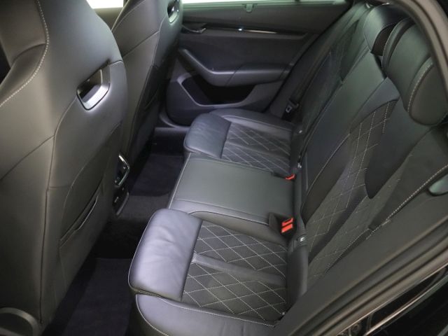 Octavia COMBI RS TSI DSG+LED LICHT+NAVI+RÜCKFAHR