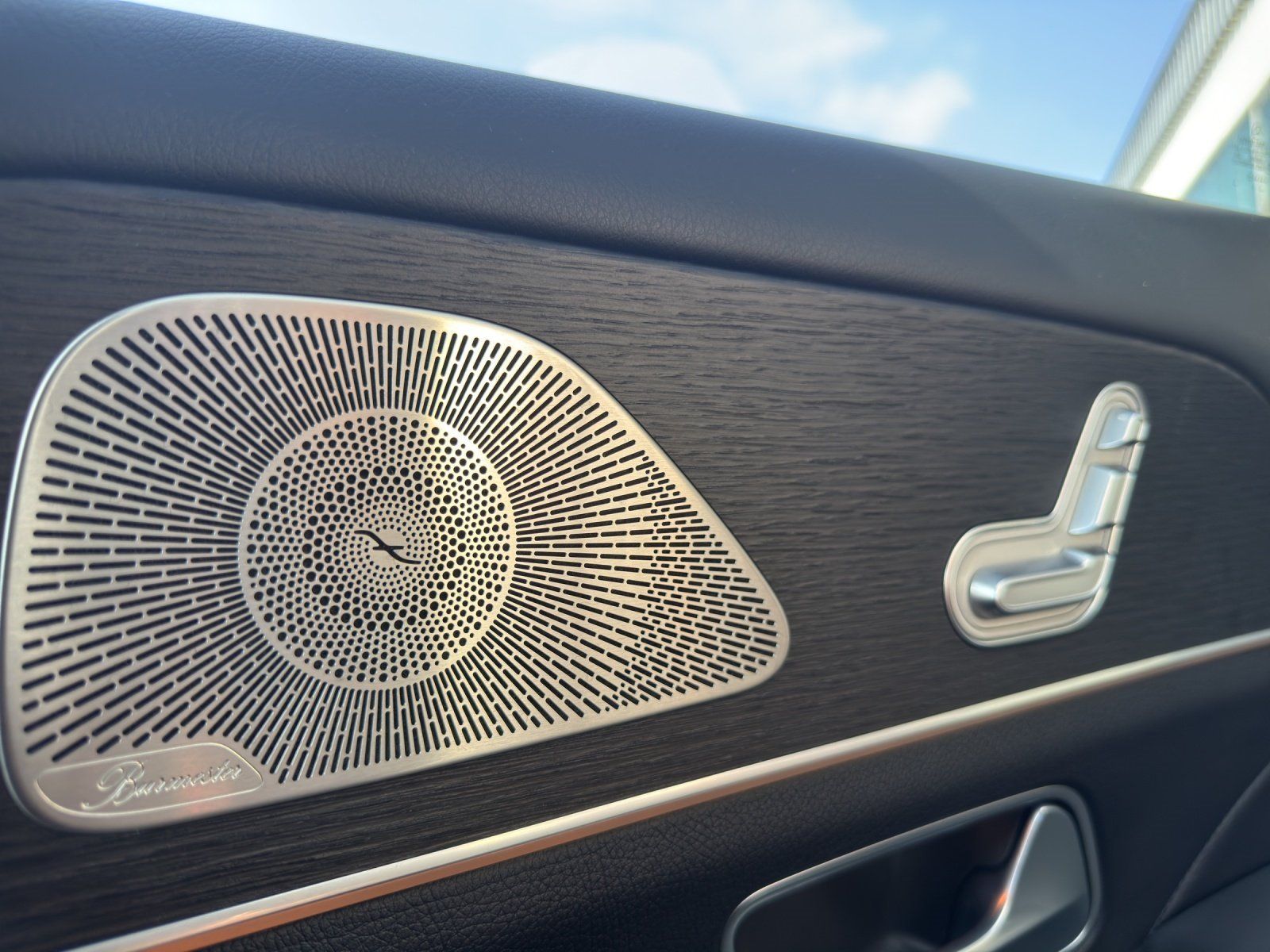 Fahrzeugabbildung Mercedes-Benz GLE400d AMG Pano AIRMATIC Standh AHK 7-Sitz Memo