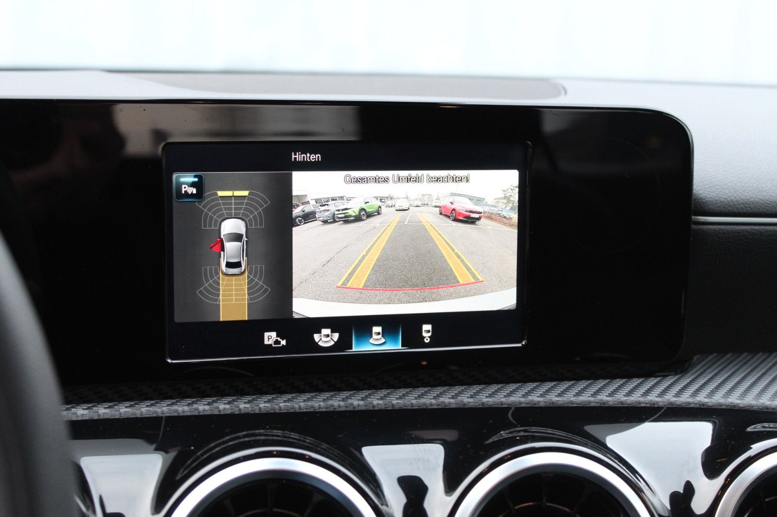 Fahrzeugabbildung Mercedes-Benz Lim A 200 Style 4Matic  Allrad*Navi*AHK
