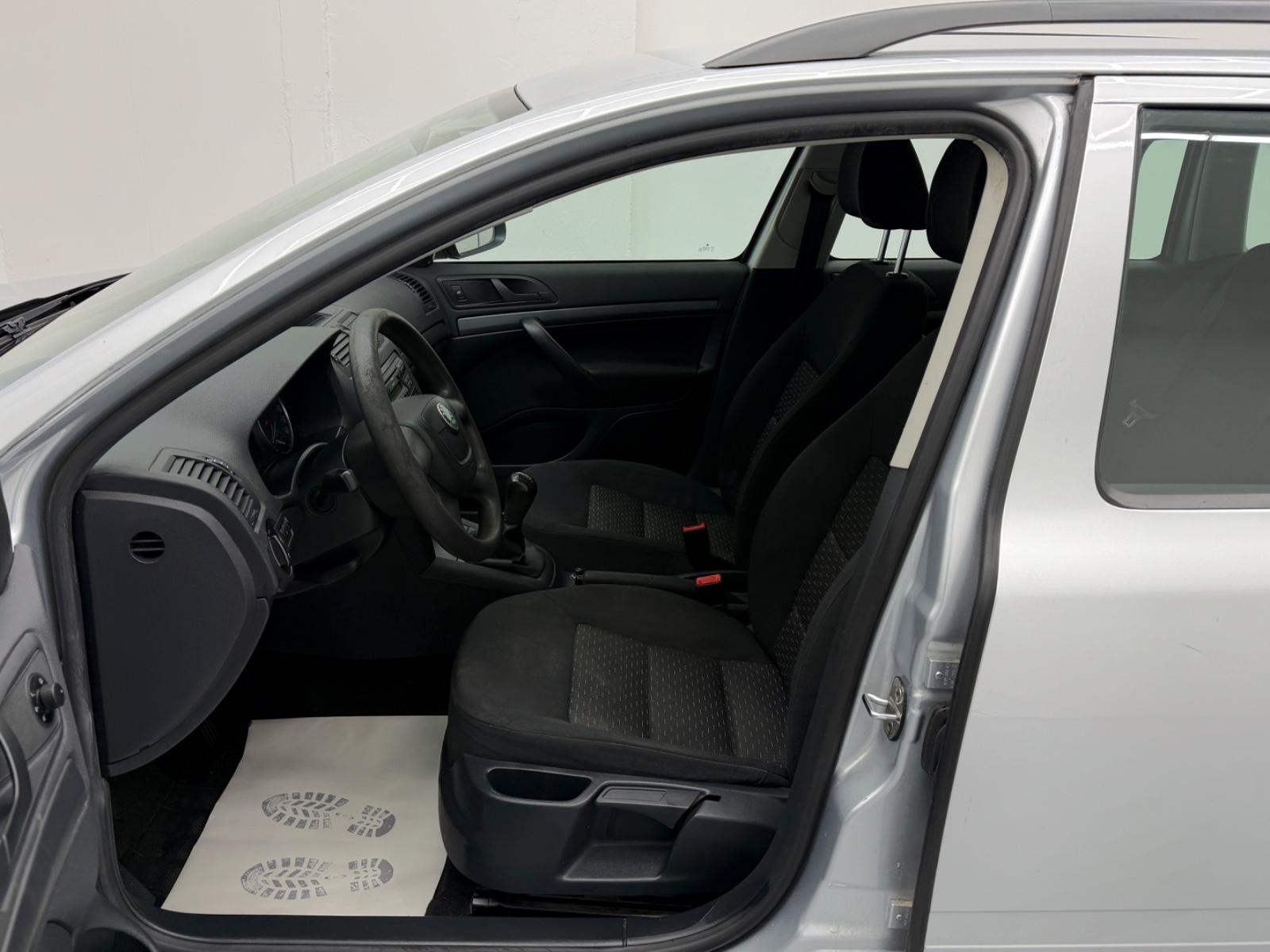 Skoda Octavia 2013 — photo 11
