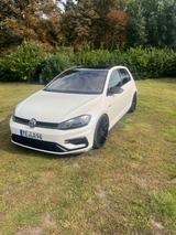 Volkswagen Golf 2.0 TSI DSG 4MOTION R  - Volkswagen Golf mit Benzin-Antrieb: Leder, Limousine, 2.0