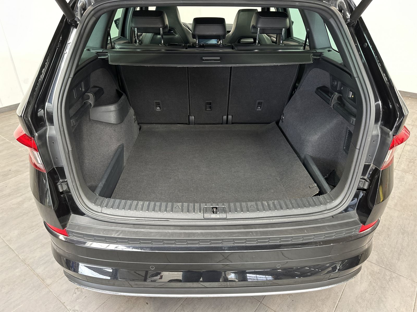 Fahrzeugabbildung SKODA Kodiaq 1.5 TSI DSG Sportline NAV+LED+AHK+PANO+VC
