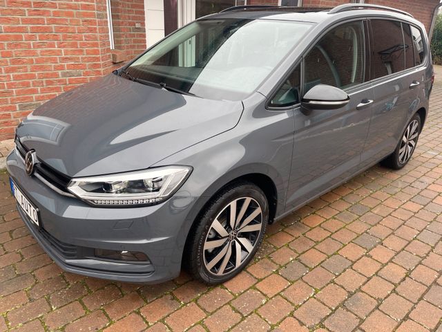 Volkswagen Touran Highline 1,5 TSI Panorama 7 Sitze