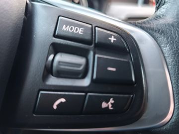 BMW X1 sDrive 18 d*LED*AHK*Navi*SHZ*Kamera*PDC*