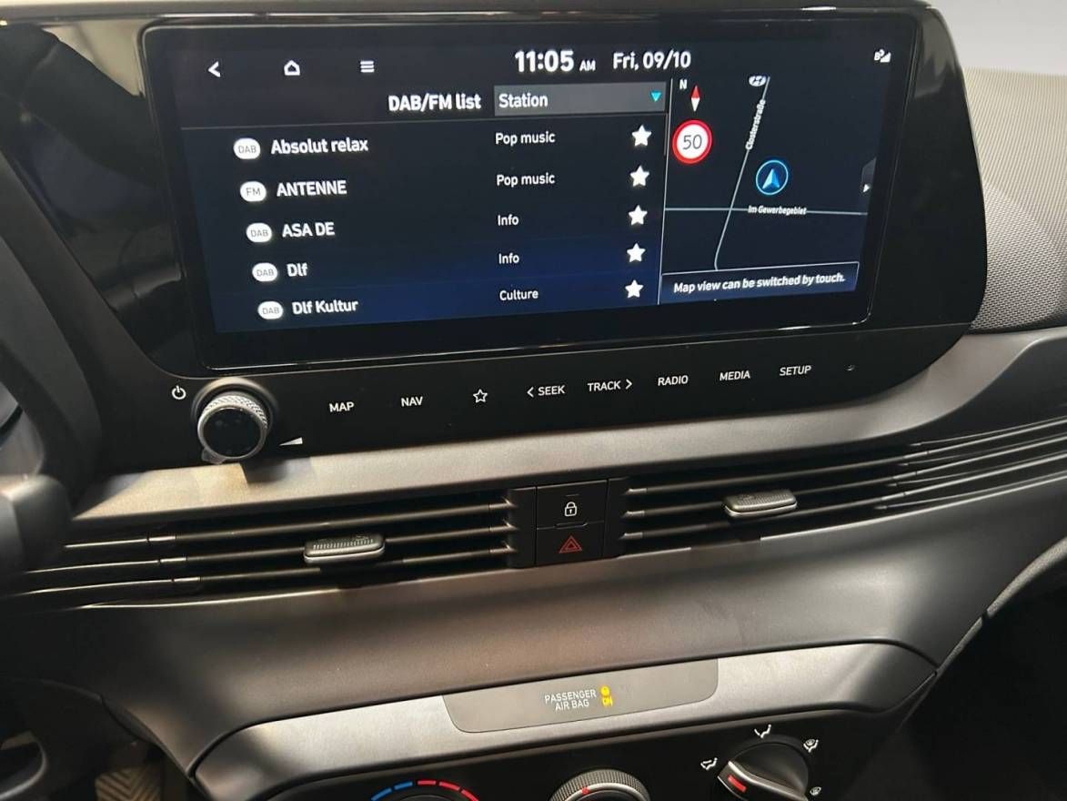 Fahrzeugabbildung Hyundai BAYON  Select PDC Klima Navi Rückfahrkamera