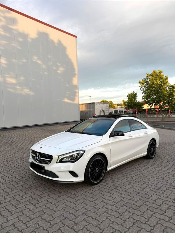 Image of Mercedes-Benz CLA 180