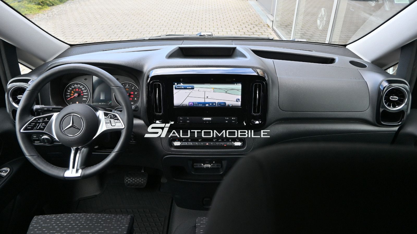 Fahrzeugabbildung Mercedes-Benz Vito 119 CDI 4x4 PRO Extralang Tourer °ACC°STHZ°