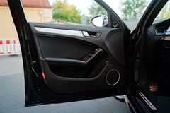 Fahrzeugabbildung Audi RS4 Avant 4.2 FSI quattro *MwSt.*Phantomschwarz*