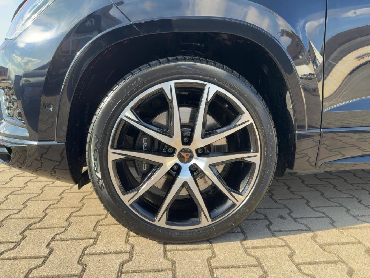 Fahrzeugabbildung CUPRA Ateca 2,0 TSI Basis 4Drive 300PS *inkl AHK+Pano*