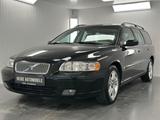 Volvo V70 Kombi 2.4 Momentum Automatik AHK - Volvo V70 mit Benzin-Antrieb: Kombi, Klimaanlage, 2.4