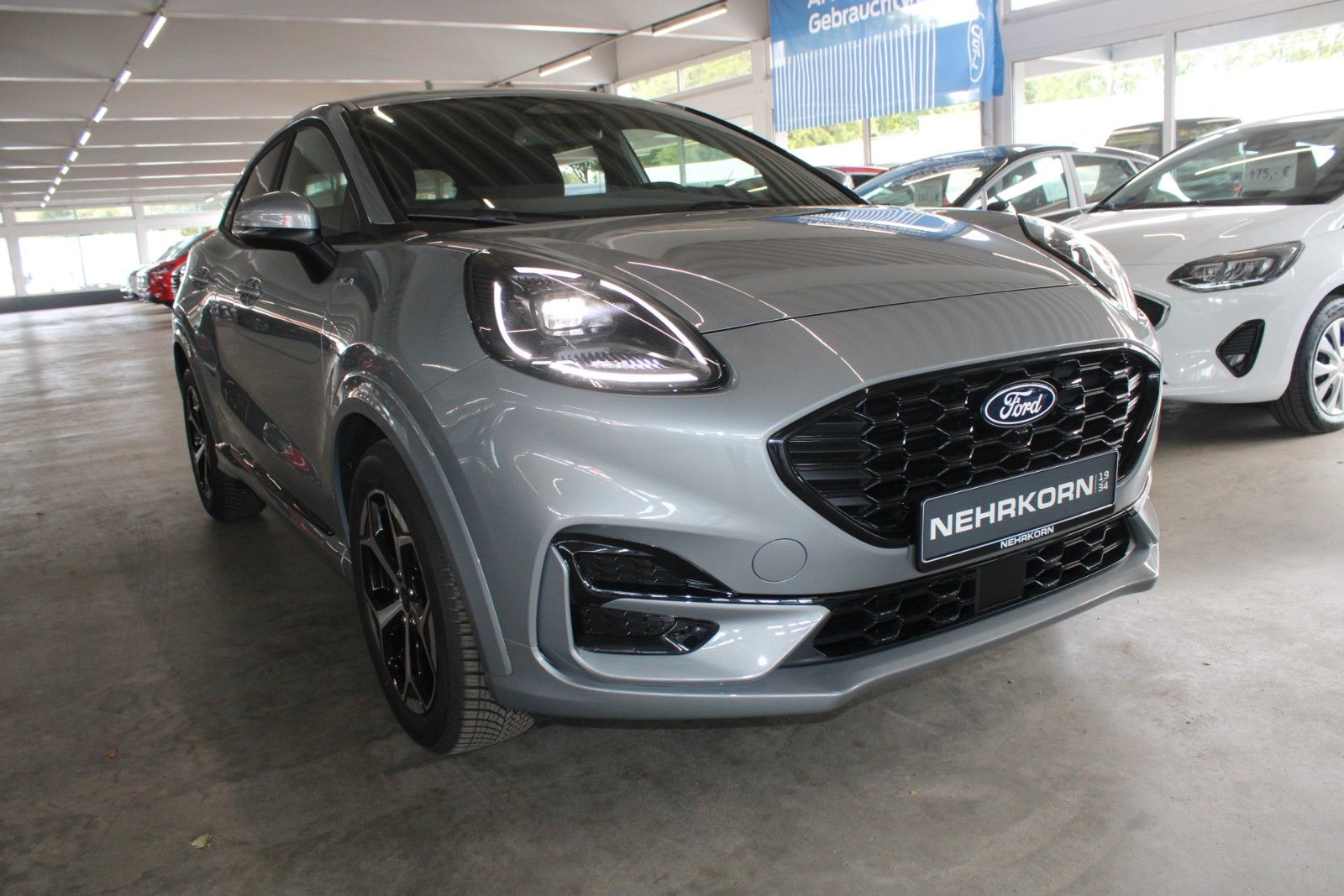 Fahrzeugabbildung Ford Puma 1,0 EcoBoost Hybrid ST-Line Automatik GJR