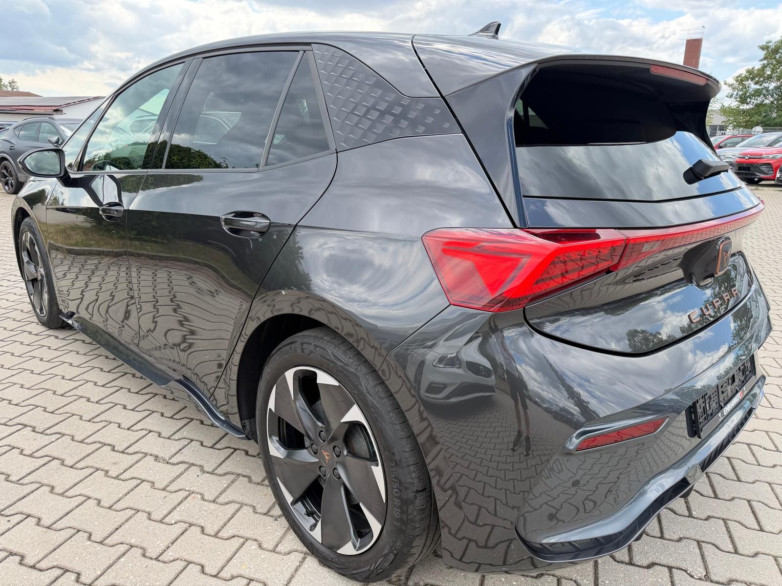 Cupra Born 170kW ACC Kamera HUD PILOT M+ imagem 3