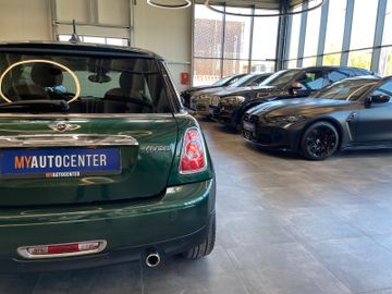 MINI Cooper *SHZ*PDC*NAVI*TEMPOMAT*LEDER*