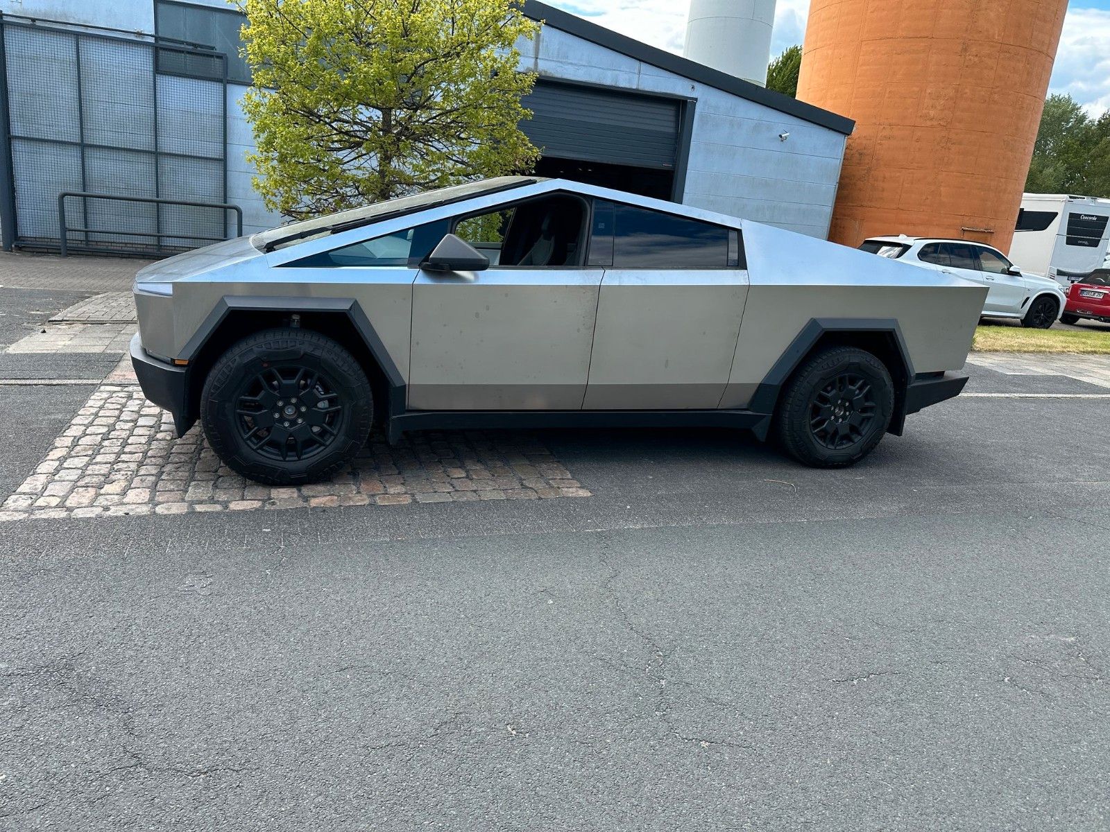 Tesla CYBERtruck+FOUNDATION+BERLIN+600HP+NEW+EUregistr imagem 2