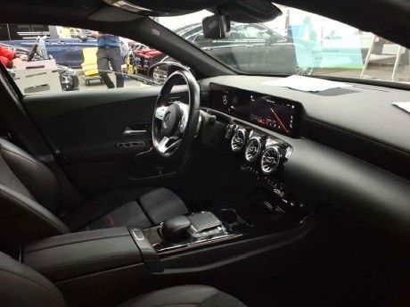 Fahrzeugabbildung Mercedes-Benz A 250e AMG+Pano+RKamera+Ambiente+Night