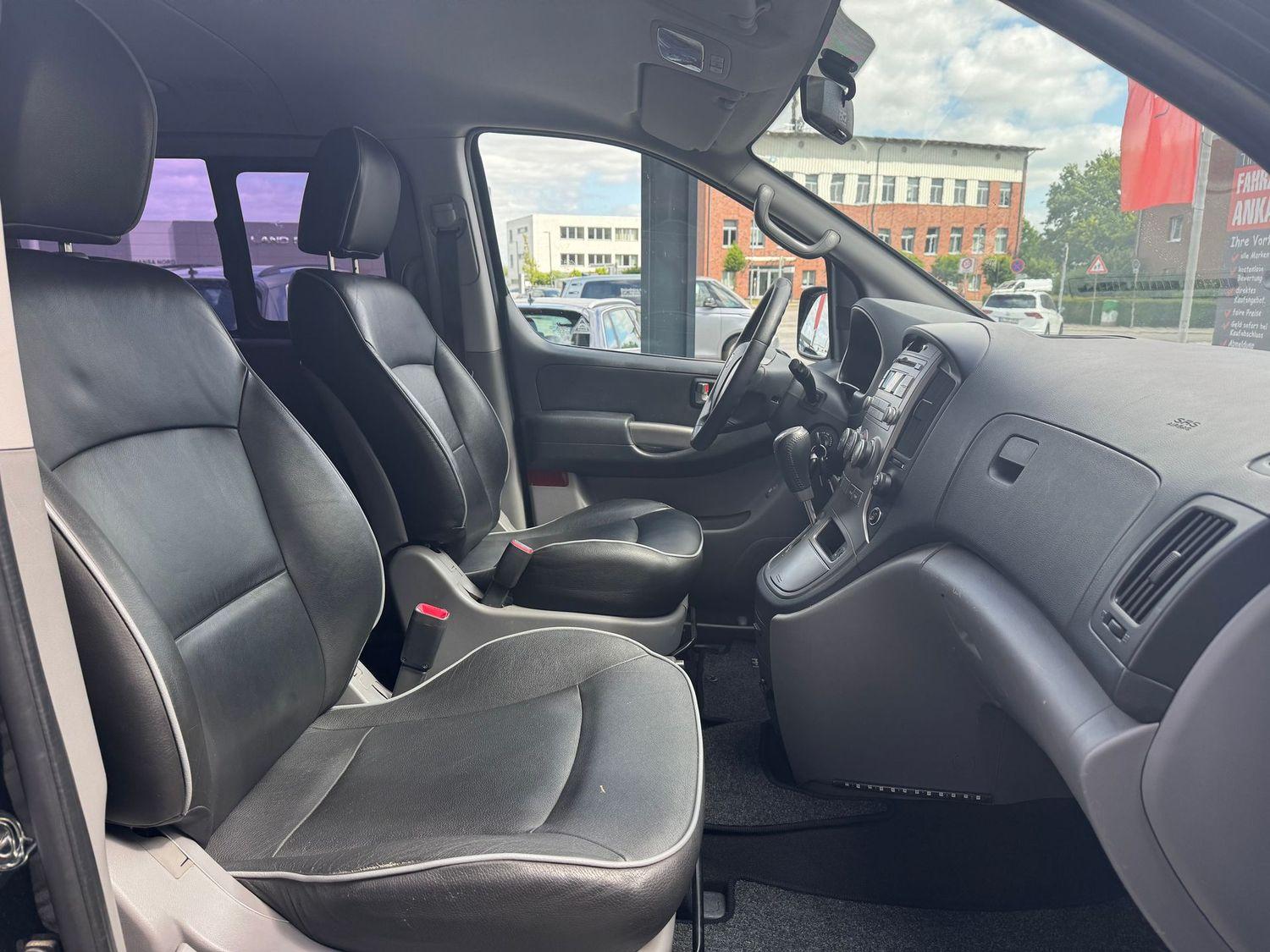 Hyundai H-1 Travel Comfort Leder SHZ AHK Standh. 8Sitze