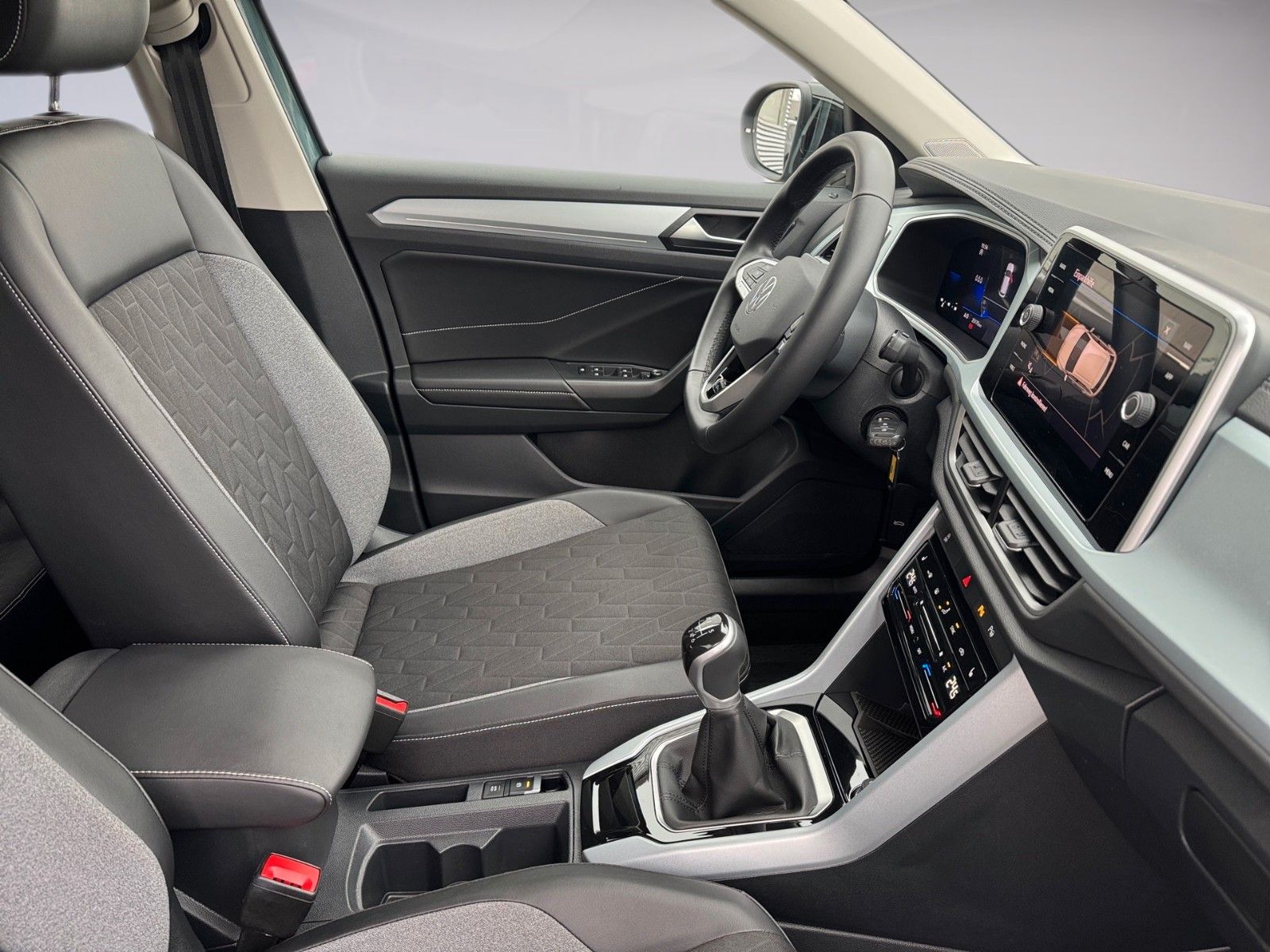 Fahrzeugabbildung Volkswagen T-Roc Life GOAL 1.0 TSI