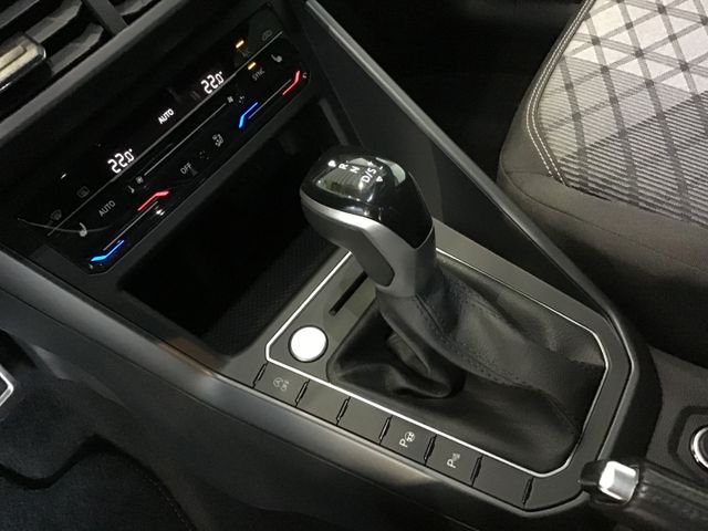 Fahrzeugabbildung Volkswagen Taigo R-Line 1.5 TSI  DSG/ACC/Navi/AHK/LED/DAB